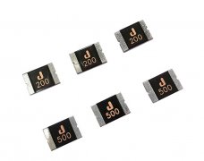 貼片自恢復(fù)保險絲在電路中的連接